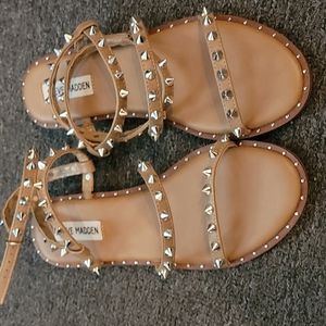 Steve madden Studded Sandals size 8
